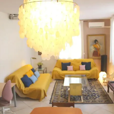 Exceptionnelle maison de maître 2 à 12 voyageurs Perpinhã